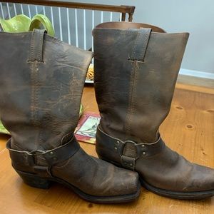 Frye riding boots size 9 gently worn